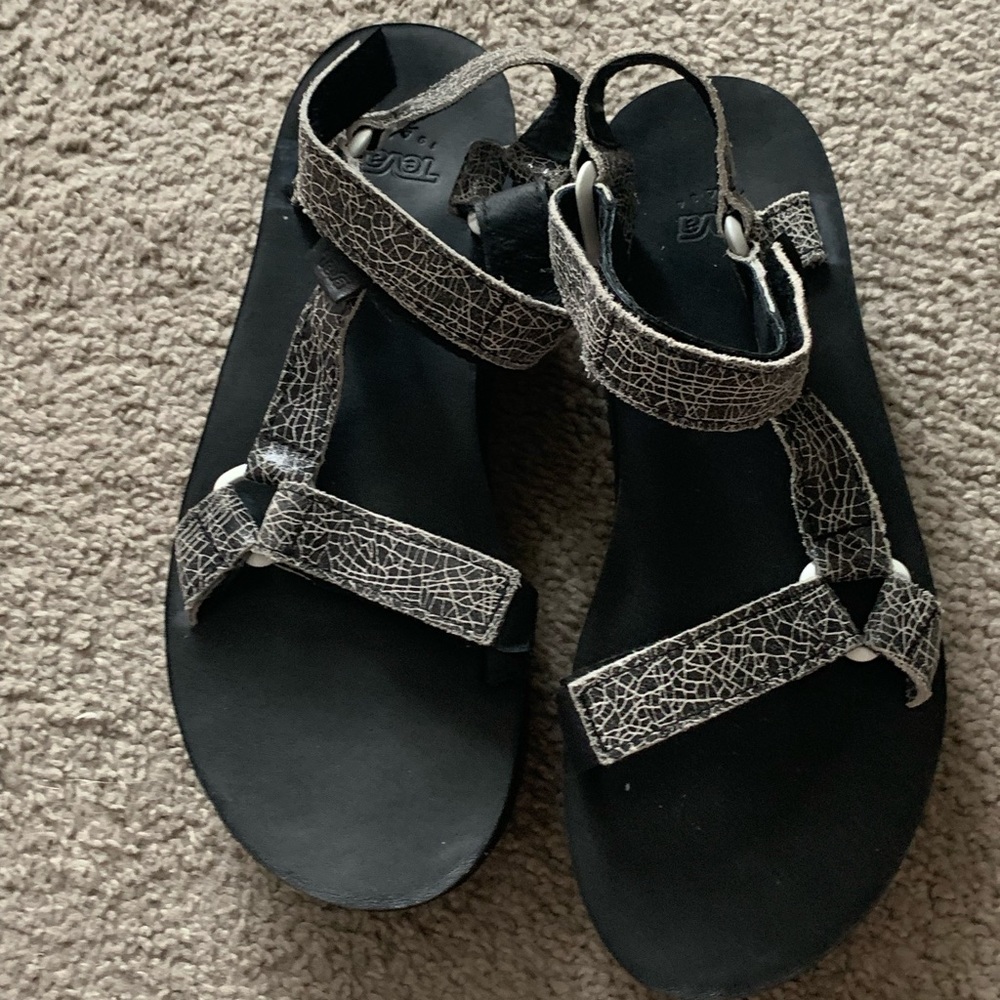 teva platform sandals